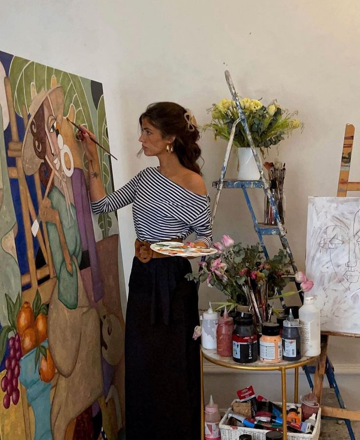 La Femme Certaine — Nadia, painter, in her studio
